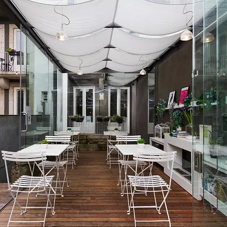 Πανσιόν In Gallery 4*