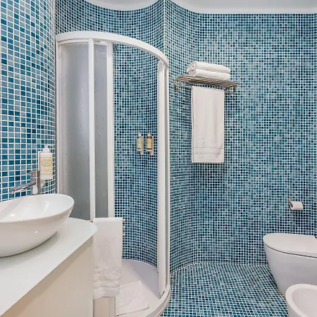 인 포르토 갤러리 게스트하우스 4*