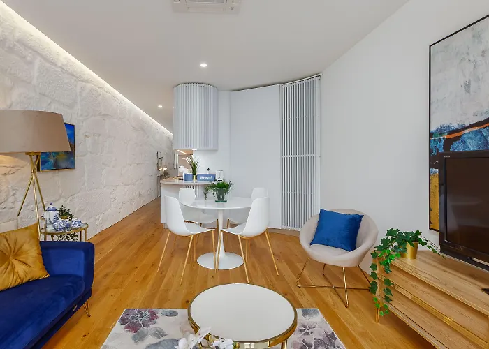 In Gallery 4* פורטו