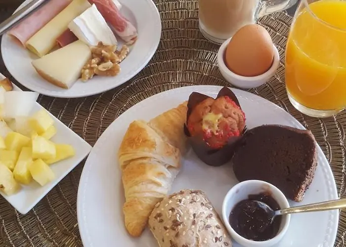 In Gallery 4* פורטו